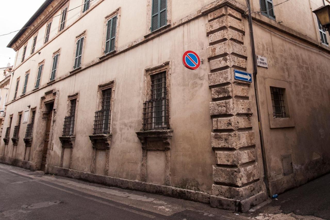 Garibaldi Residence In Rieti Buitenkant foto